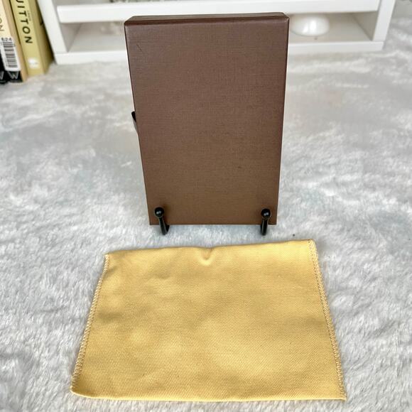 Louis Vuitton box and dust bag gift set for small accessories keychain bag charm - Picture 2 of 3